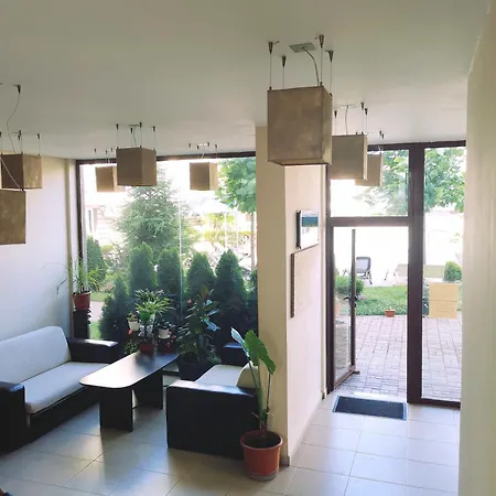 Private Studio-apartment Casa Del Sol סאני ביץ'